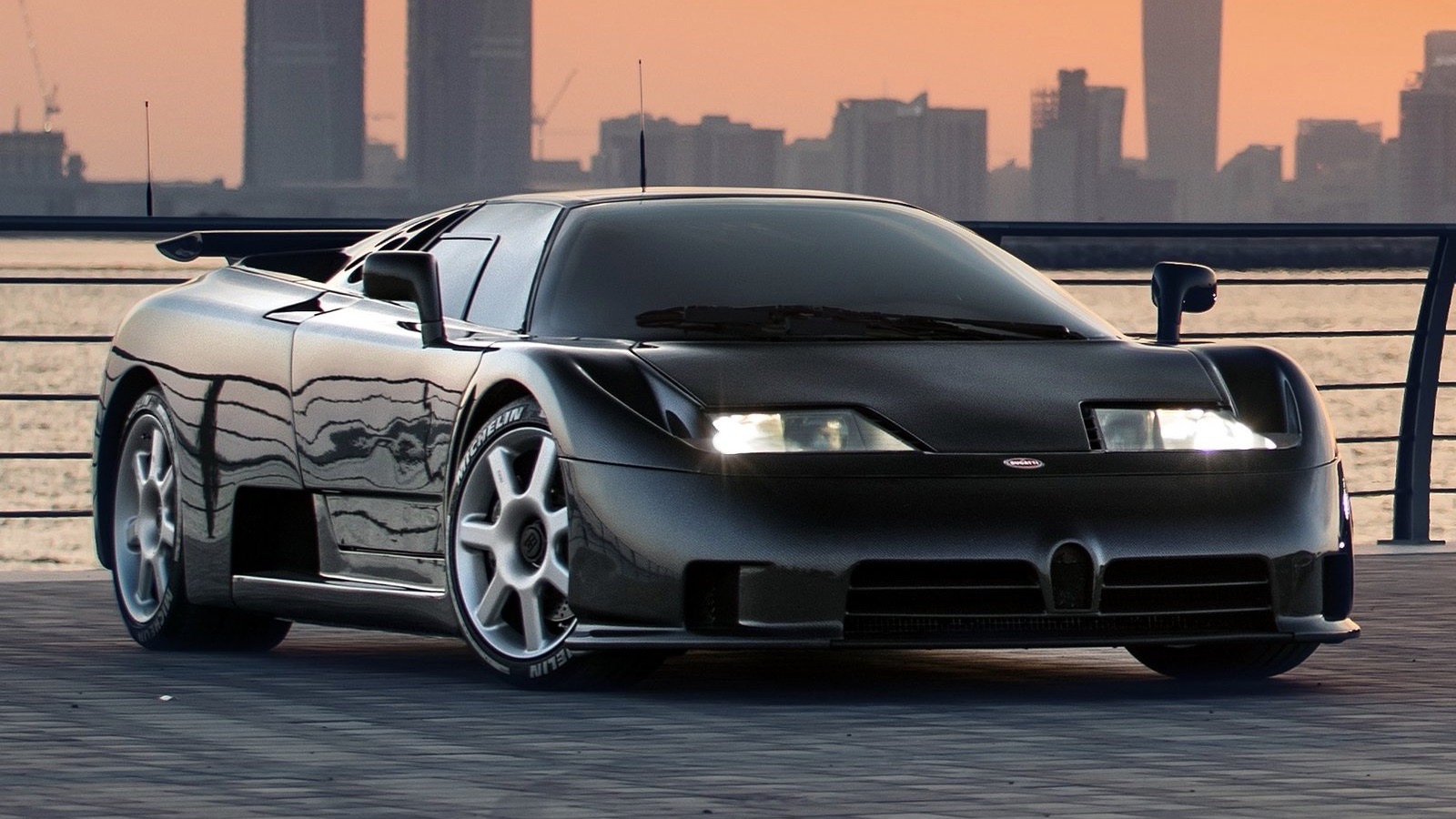 Bugatti EB110 Super Sport 1993-1995