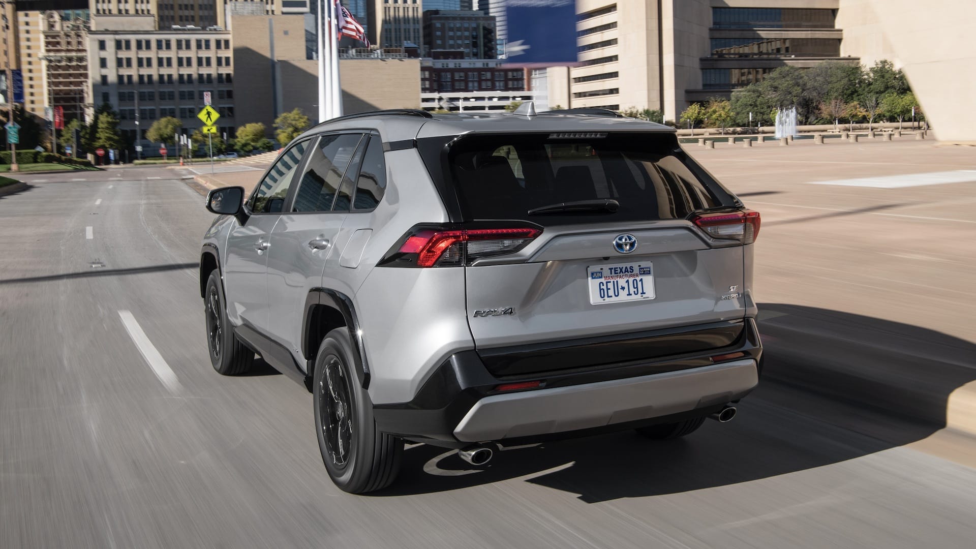 2022 Toyota RAV4 SE Hybrid 3