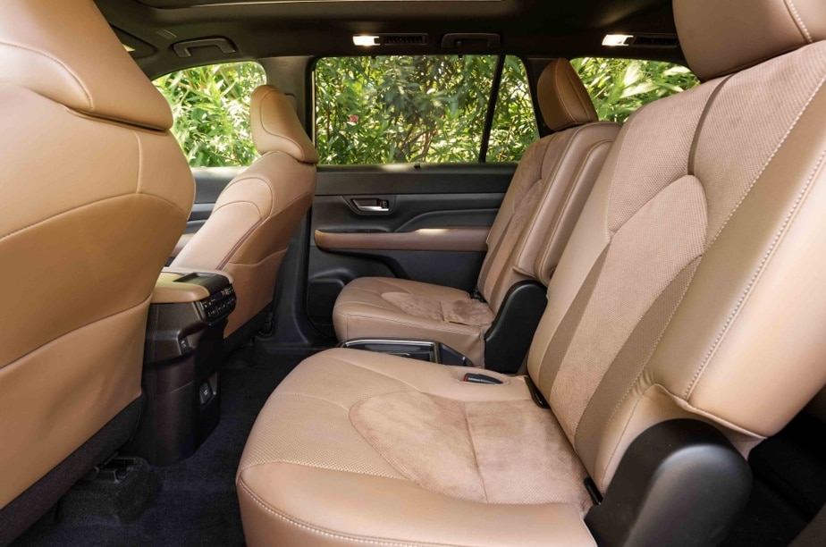 The middle row of seats in the Toyota Grand Highlander