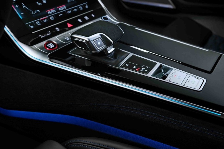 The console of the Audi RS7 Performance