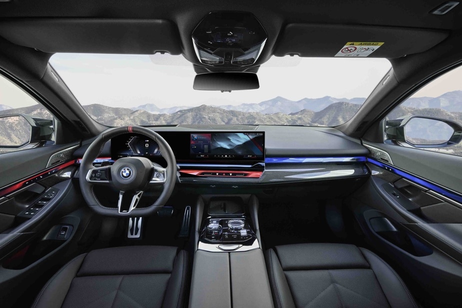 The interior of the BMW i5