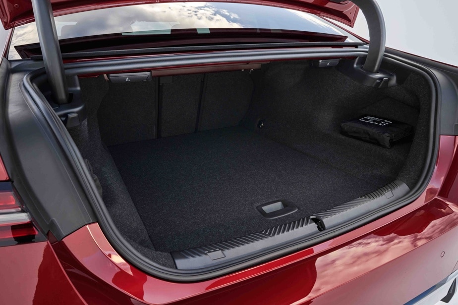 The trunk of the BMW i5