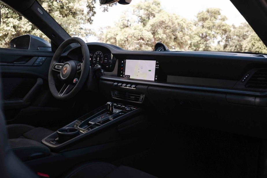 The interior of the Porsche 911 GTS T-Hybrid